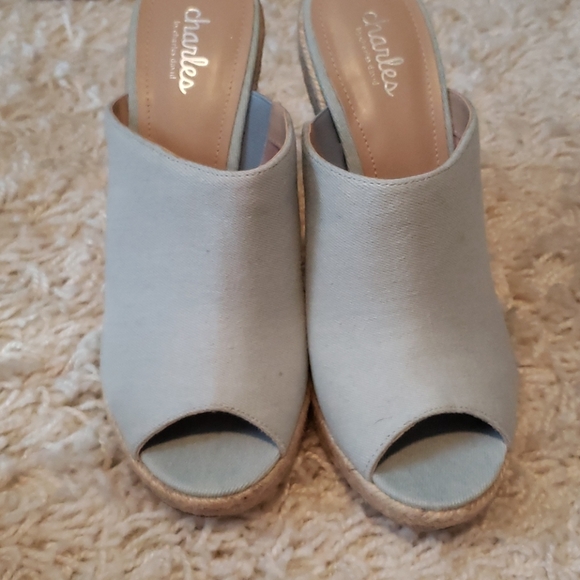 Charles David DENIM Light blue denim wedge - Picture 2 of 12